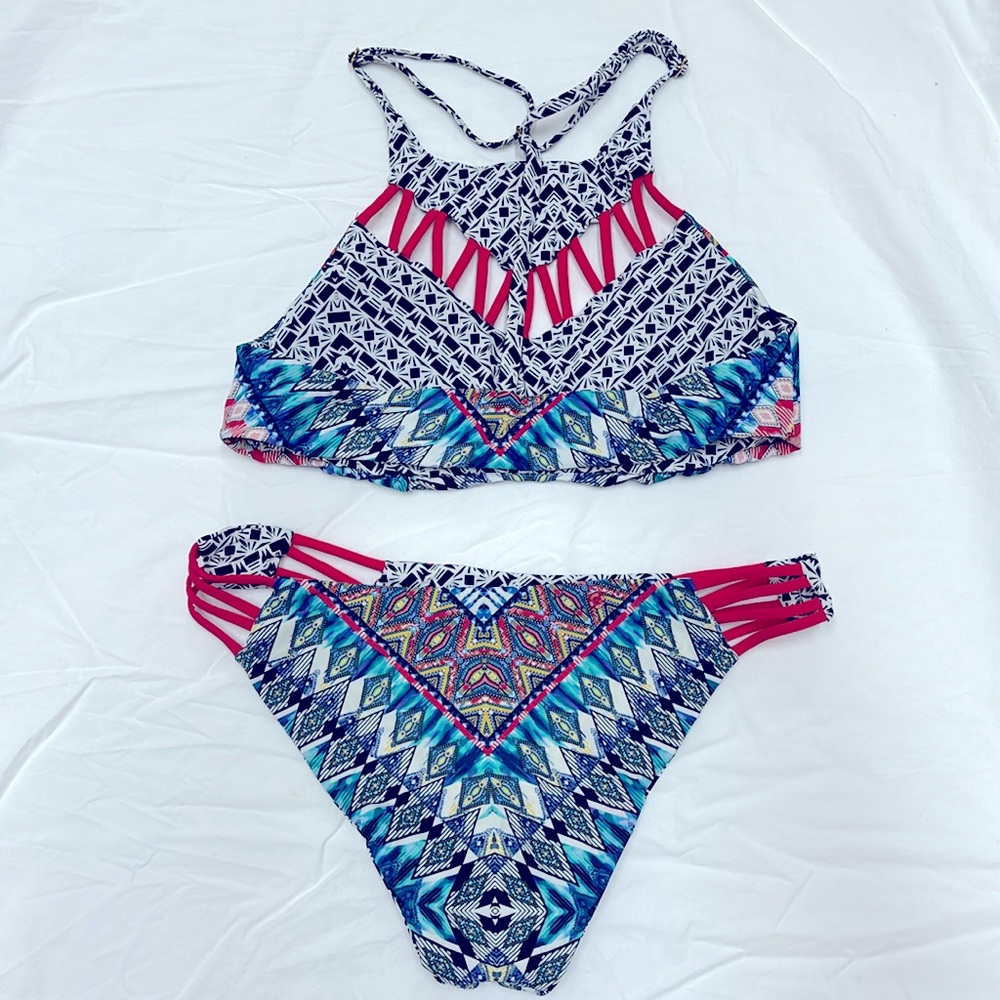 RED CARTER | Reversible Bikini - Picture 2 of 3